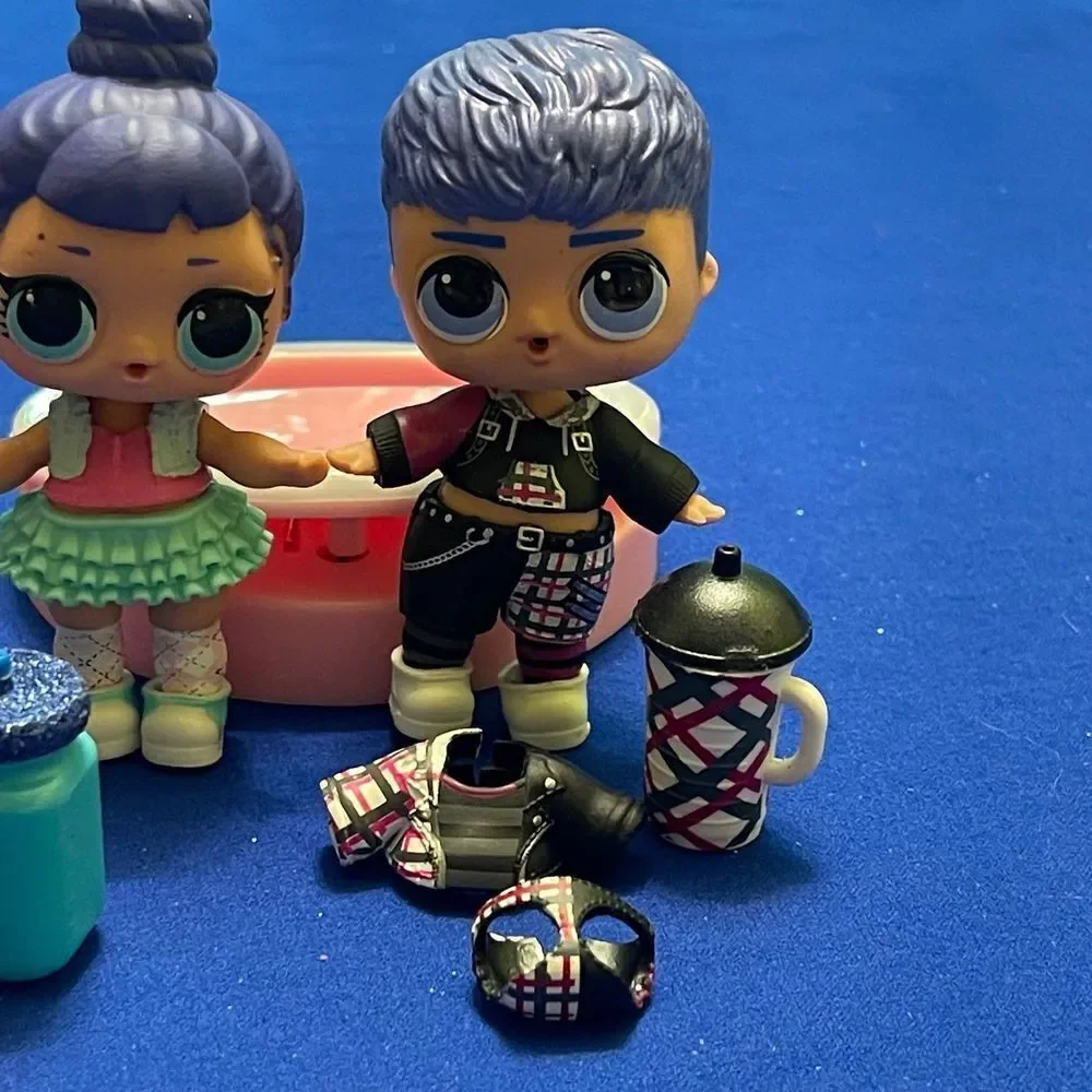 Lol Surprise mini dolls winter Disco
